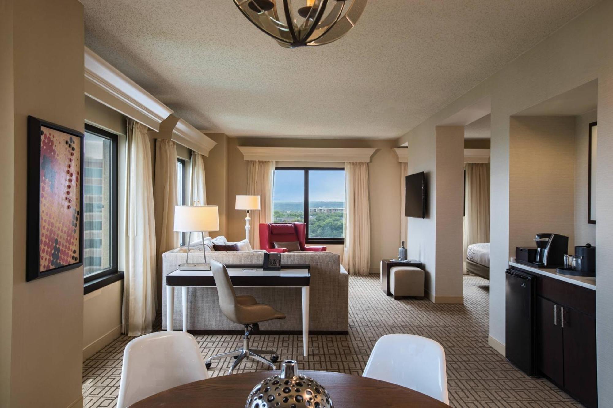 Renaissance Austin Hotel Екстер'єр фото